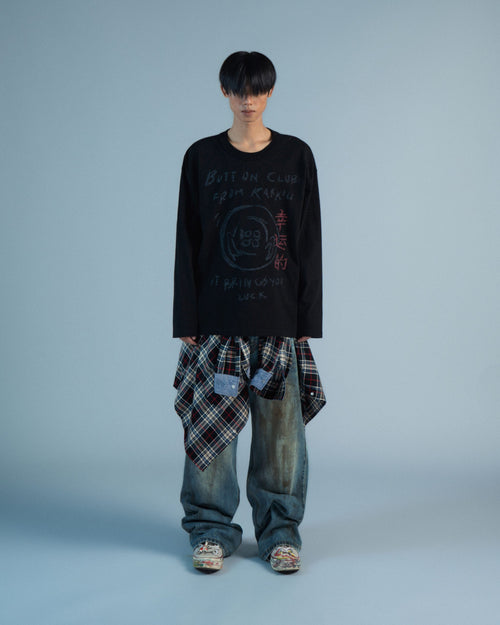 BUTT ON BLACK LONG SLEEVE 